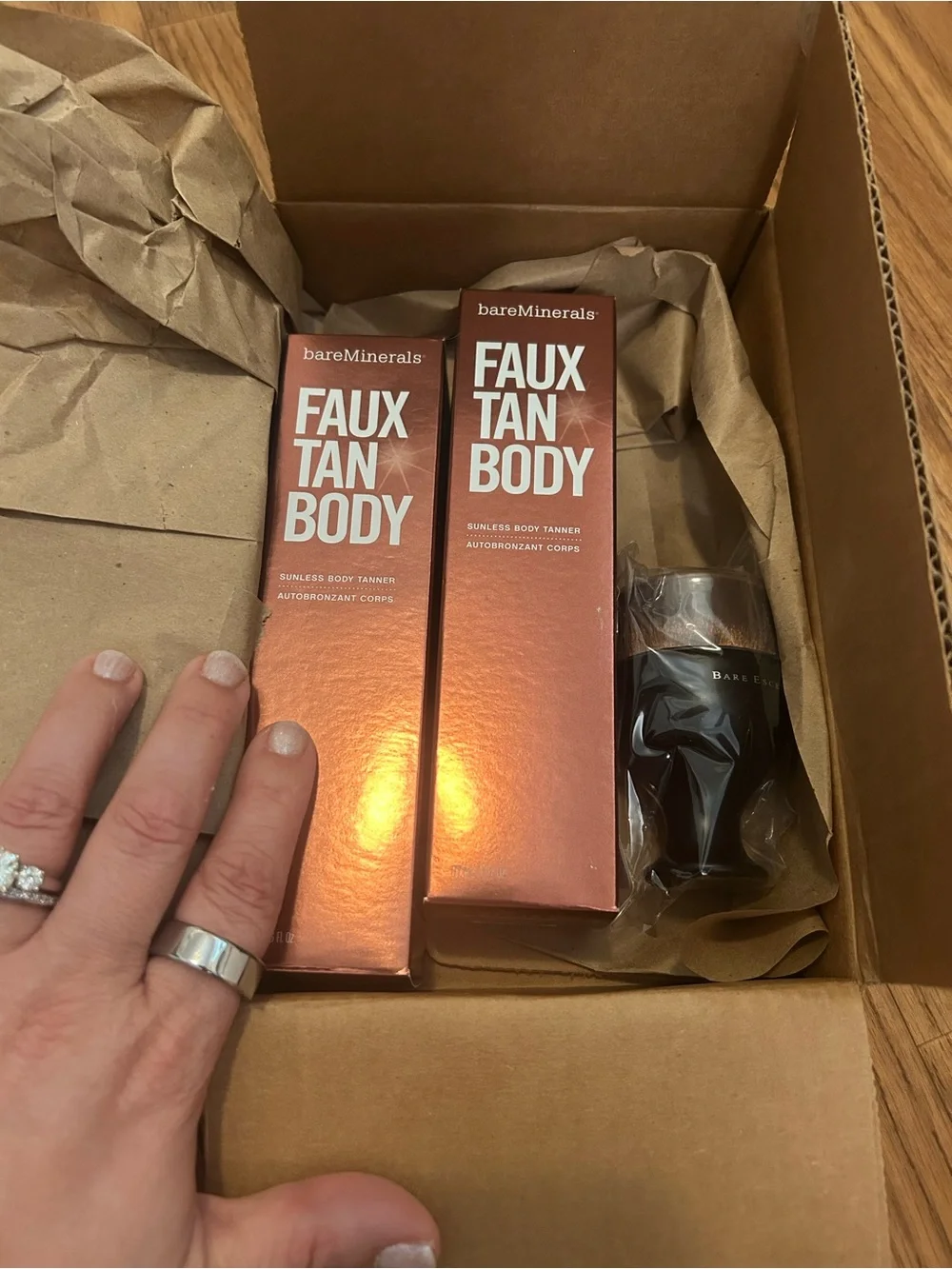 🔥Bare Escentuals Faux Tan Body Sunless Tanner🔥